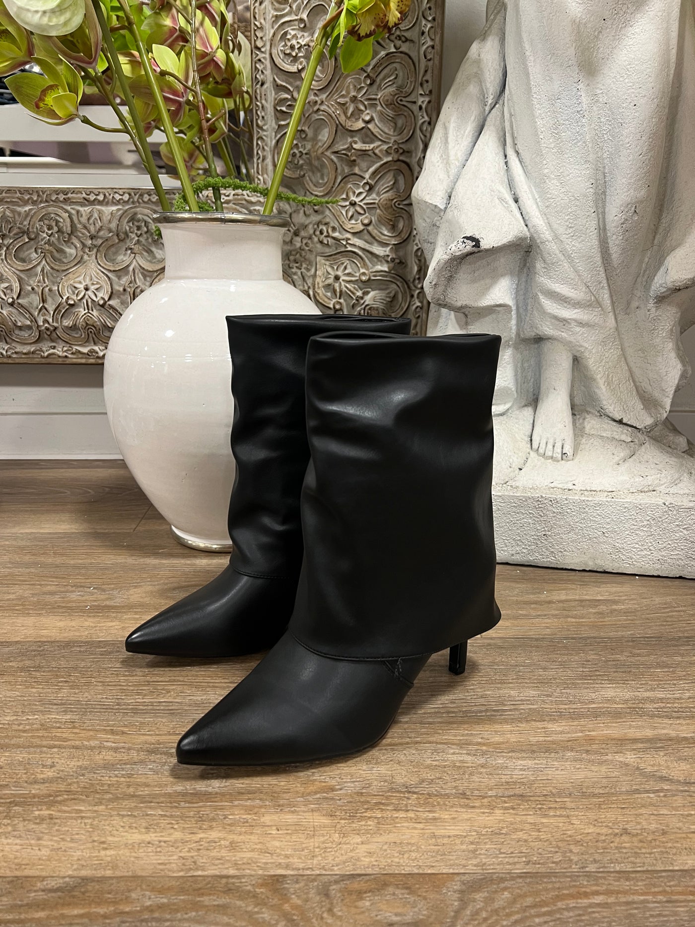 Johanna lowboots Black