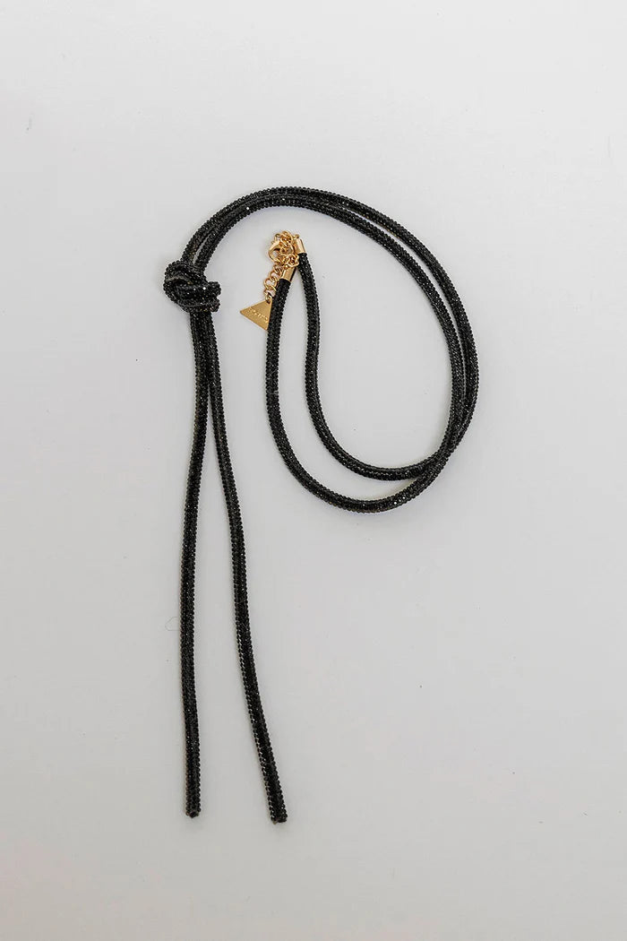 CARRIE LONG NECKLACE BLACK