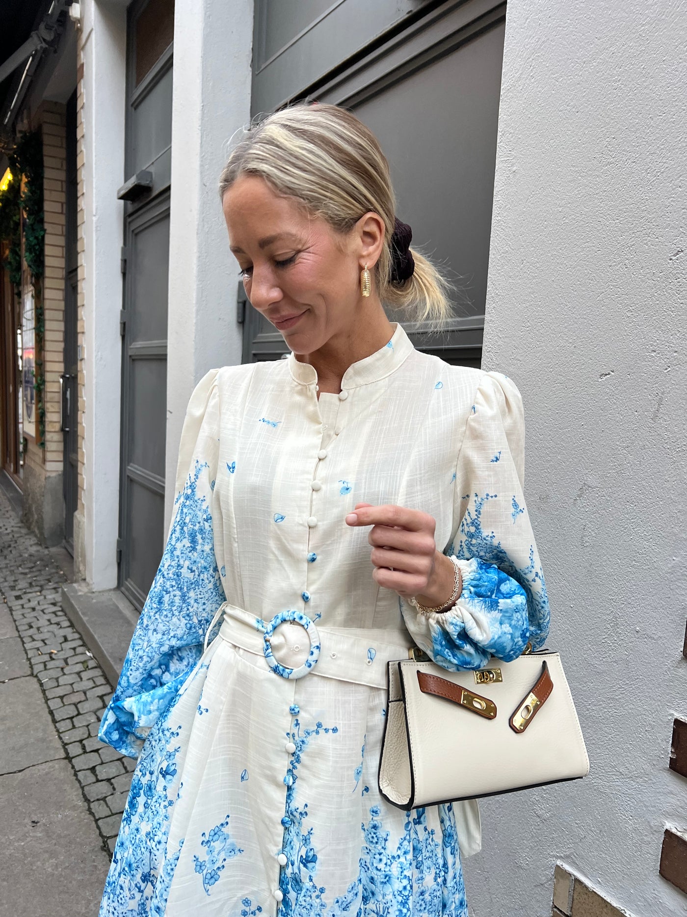 Audrey flower blue dress